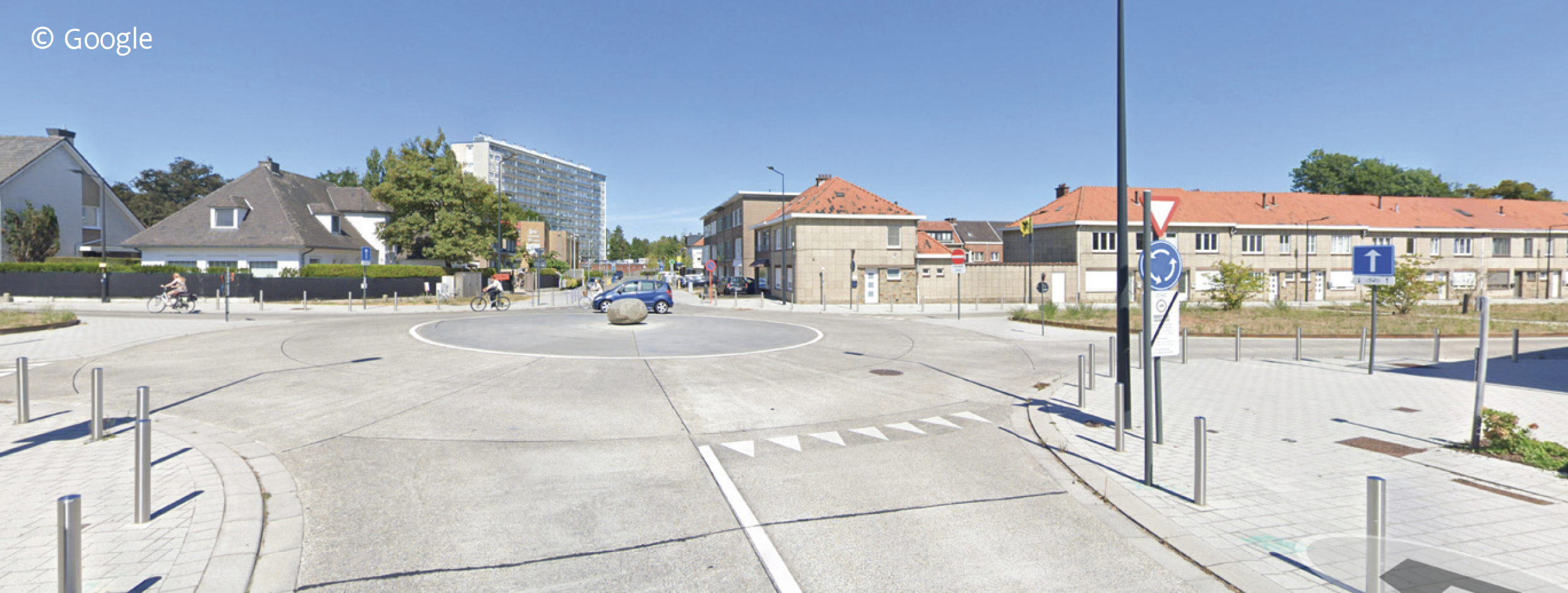 De rotonde op de kruising van de Boudewijnlaan (R41) met de Naarstigheidstraat in Aalst. 